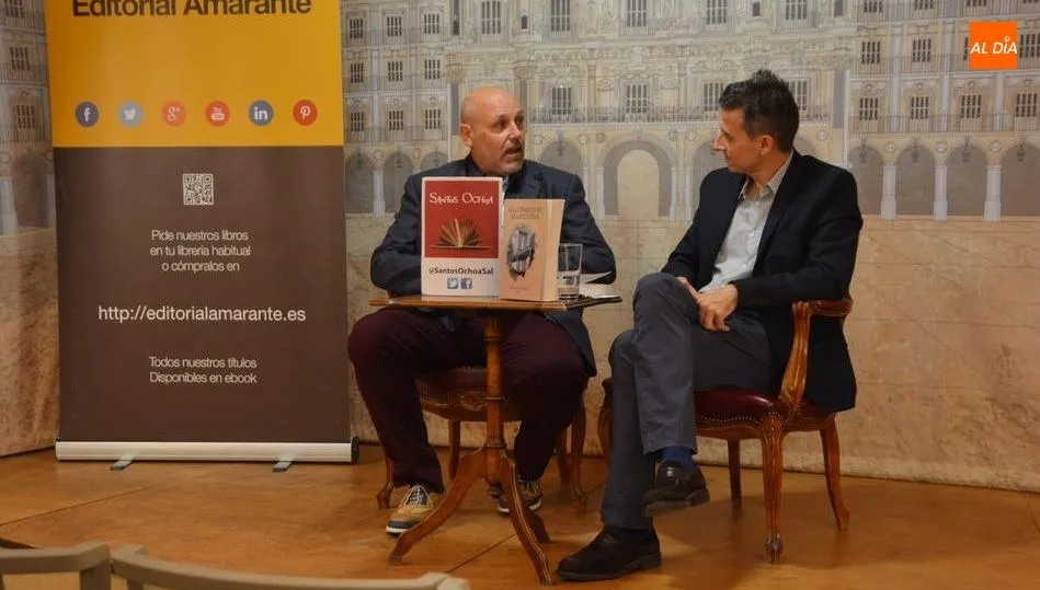 Un instante de la presentación del libro. Fotos: Lydia González