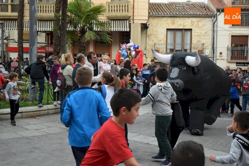 Foto 3 - Los m&aacute;s peque&ntilde;os se lo pasan en grande en su d&iacute;a