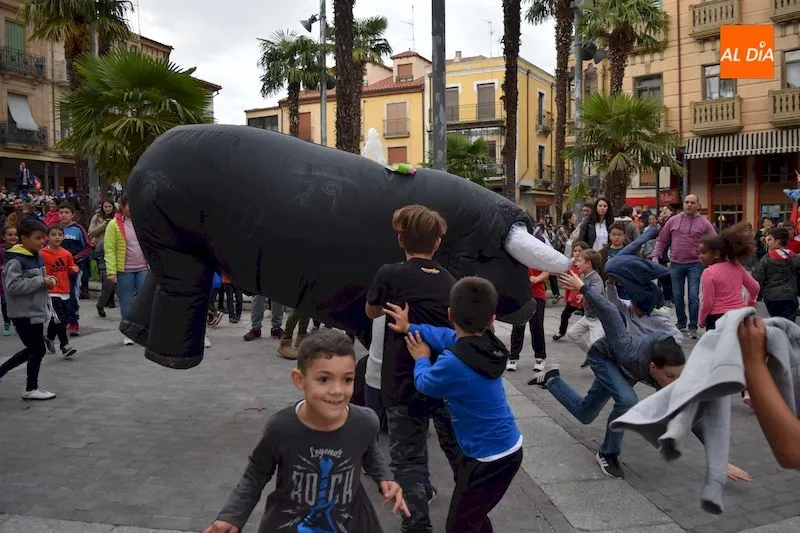 Los más pequeños se lo pasan en grande en su día