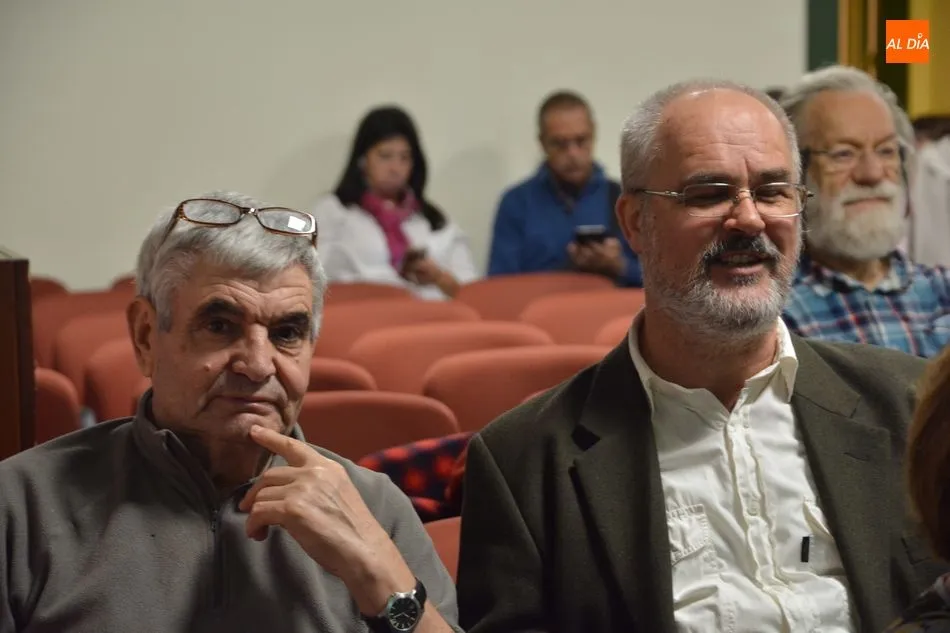 Foto 4 - Rom&aacute;n &Aacute;lvarez habla sobre La Trashumancia: Una cultura secular de ida y vuelta en el Liceo