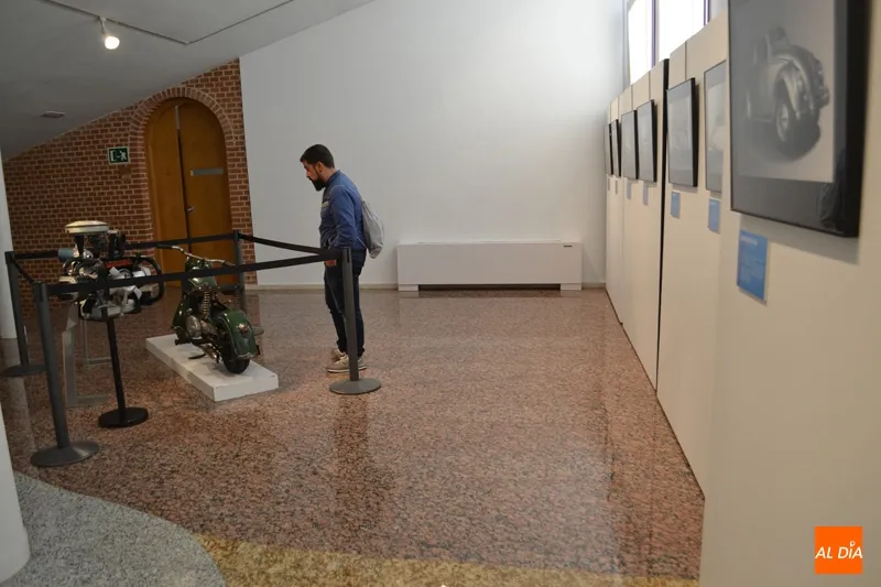Foto 4 - EL CDS acoge la llamativa exposici&oacute;n &lsquo;Leyendo Motores&rsquo; en colaboraci&oacute;n con el Museo de...