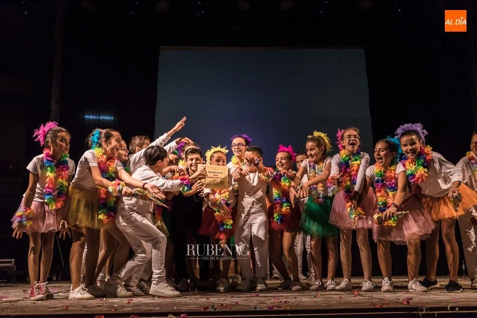 Foto 6 - El talento y el descaro musical de los peque&ntilde;os albenses brilla en los playbacks infantiles