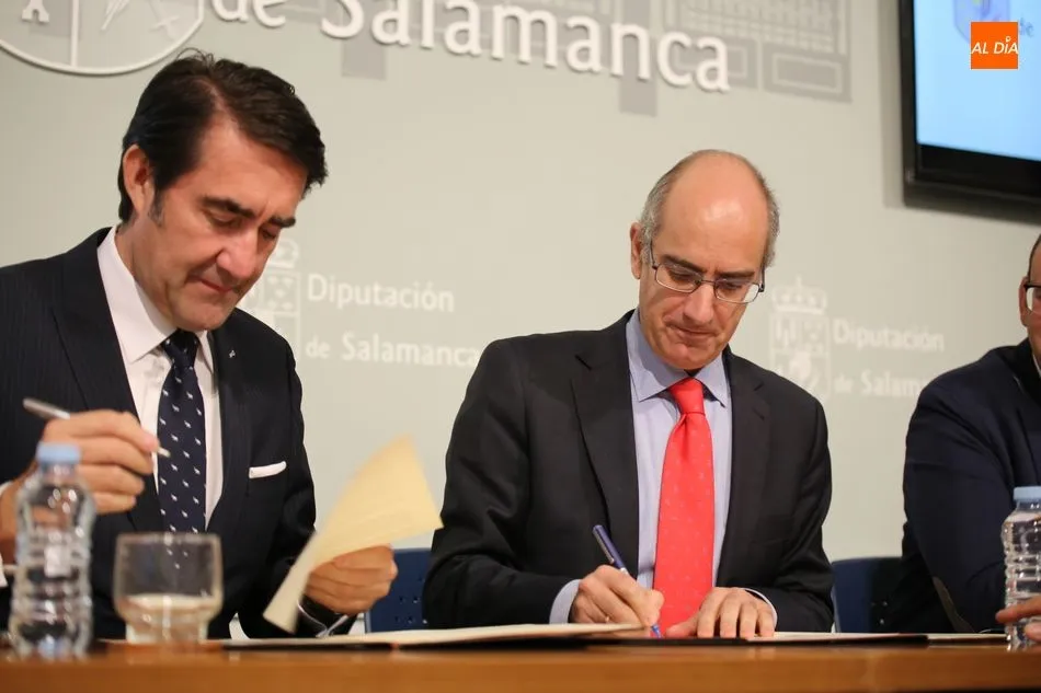 Foto 6 - Junta y Diputaci&oacute;n destinan 200.000 euros a actualizar las normas urban&iacute;sticas de 213 municipios...