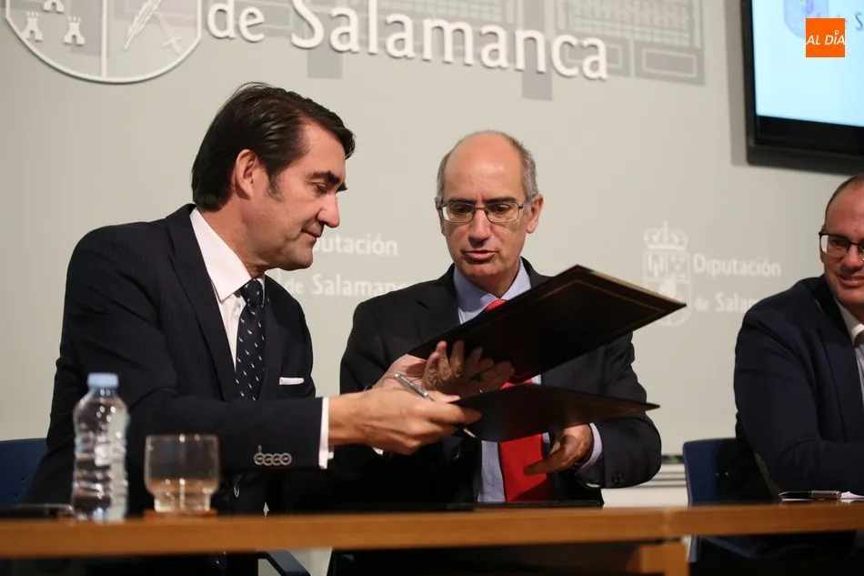 Foto 5 - Junta y Diputaci&oacute;n destinan 200.000 euros a actualizar las normas urban&iacute;sticas de 213 municipios...