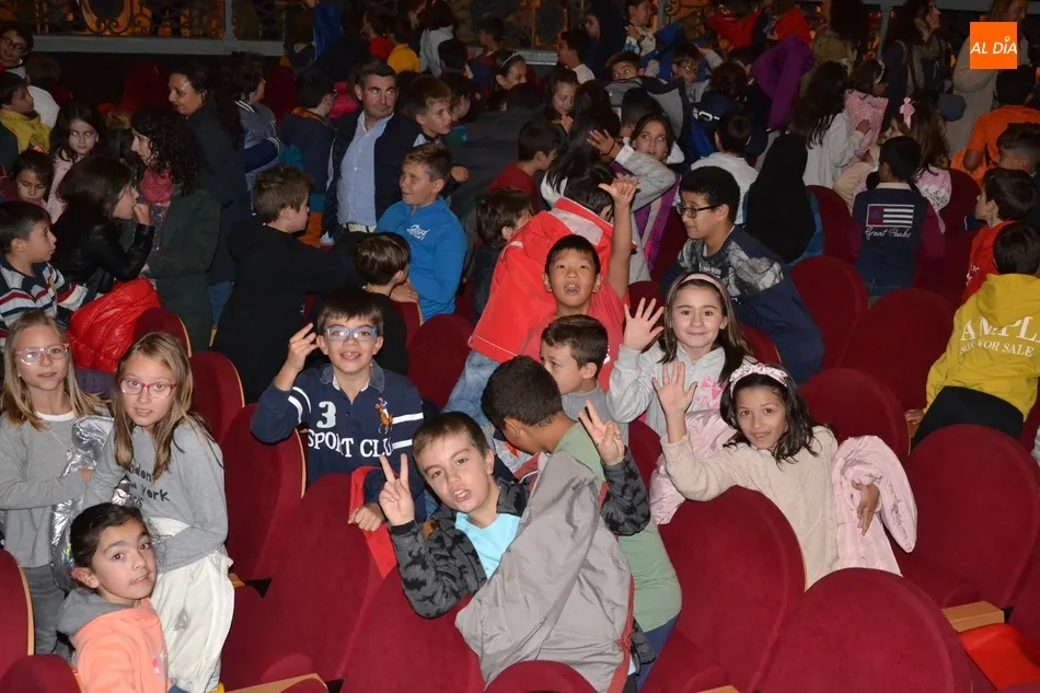 Foto 2 - Alumnos de 4&ordm; y 5&ordm; de Primaria disfrutan de una cita musical para abrir la Escuela de...