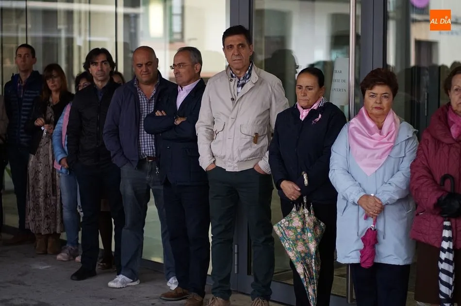 Foto 6 - La lectura del manifiesto inicia los actos del D&iacute;a Mundial contra el C&aacute;ncer de Mama