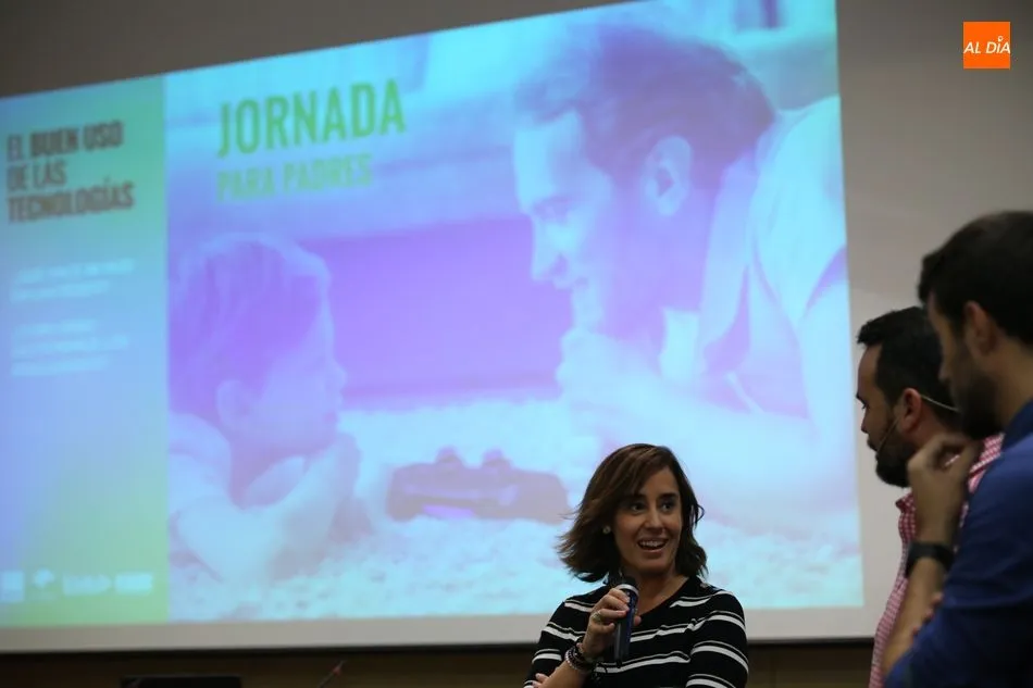 Foto 9 - Taller sobre responsabilidad, contenidos y responsabilidad parental en el consumo de videojuegos en ...