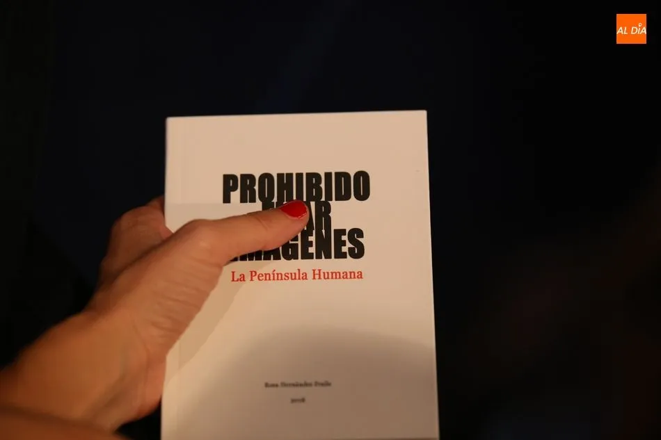 Foto 10 - La publicaci&oacute;n Prohibido Fijar Im&aacute;genes perpet&uacute;a la exposici&oacute;n La Pen&iacute;nsula Humana