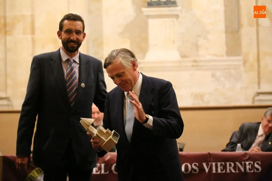 Foto 6 - Jes&uacute;s Huerta de Soto recibe el Premio Escuela de Salamanca en Los Dominicos