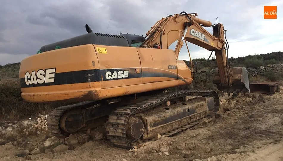 La primera máquina comenzaba ayer jueves las obras en la zona de Fuentelapeña