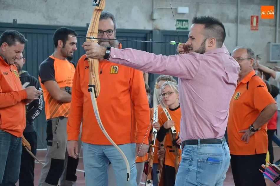 Foto 7 - La Escuela de Tiro con Arco lanza las primeras flechas con overbooking de j&oacute;venes arqueros  