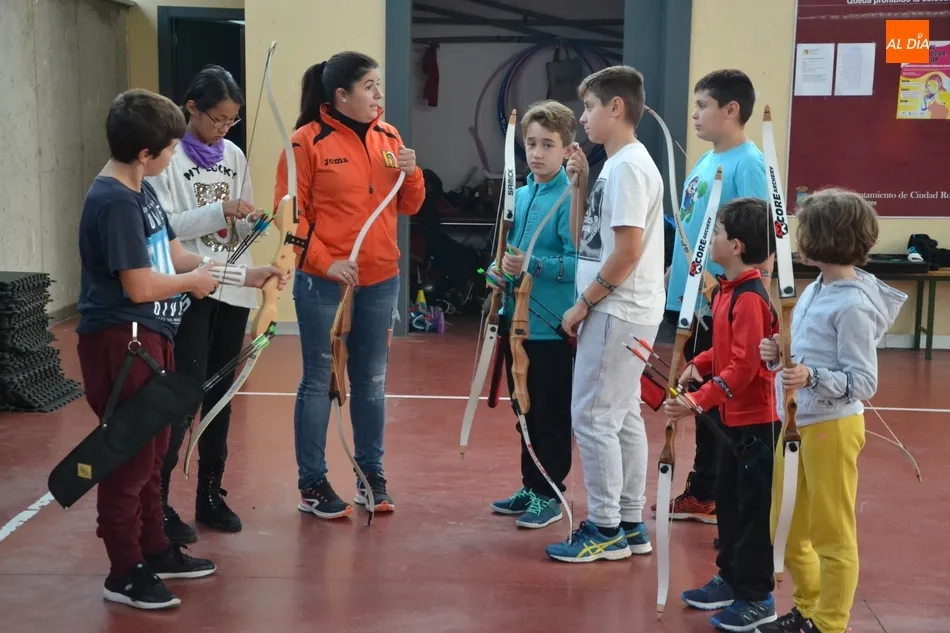 Foto 5 - La Escuela de Tiro con Arco lanza las primeras flechas con overbooking de j&oacute;venes arqueros  