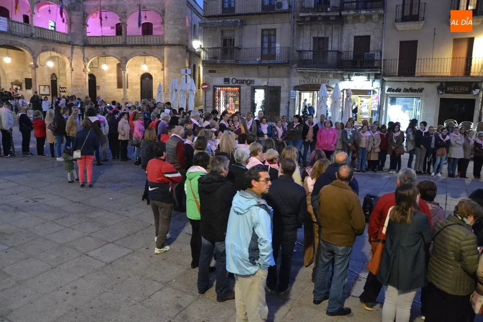 Foto 11 - Mirobrigenses de todas las edades dan la cara en la lucha contra el c&aacute;ncer de mama  