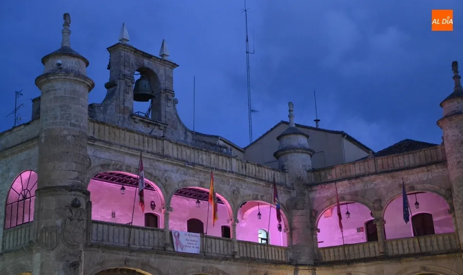 Foto 9 - Mirobrigenses de todas las edades dan la cara en la lucha contra el c&aacute;ncer de mama  