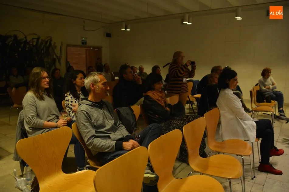 Foto 11 - Encuentro literario hispano-portugu&eacute;s en la Biblioteca de la Casa de las Conchas