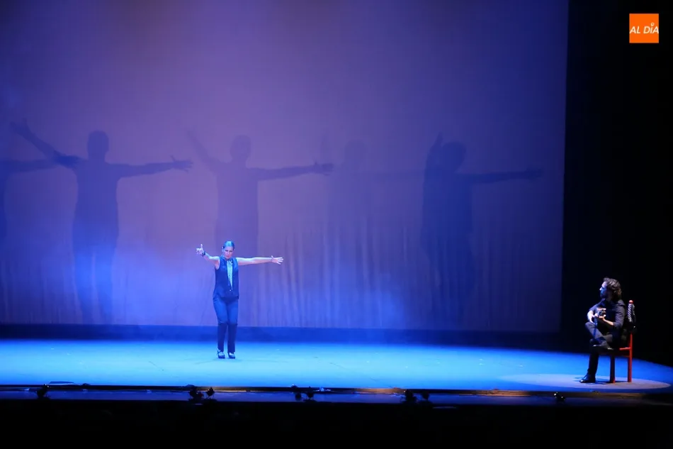 Foto 7 - Sara Baras no deja indiferente al Caem con Sombras, el espect&aacute;culo con el que celebra las dos...