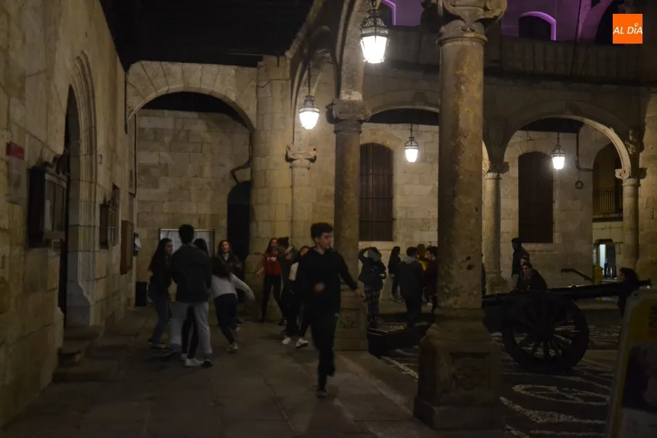 Foto 4 - El Grupo Scout estrena la ronda 18/19 con una reuni&oacute;n de los escultas en la Plaza Mayor  