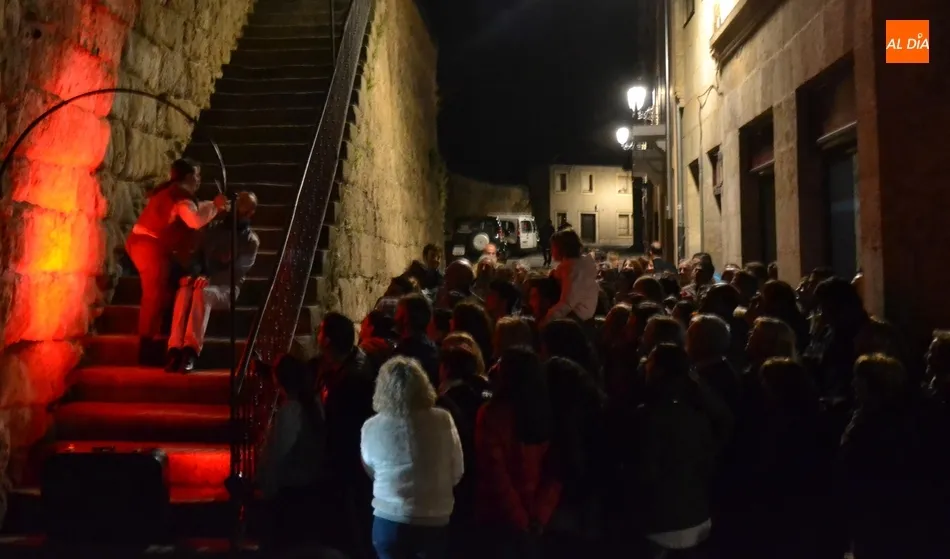 Las obras de la Rúa del Sol obligan a una Ruta de los Malditos alternativa en la que ‘apareció...