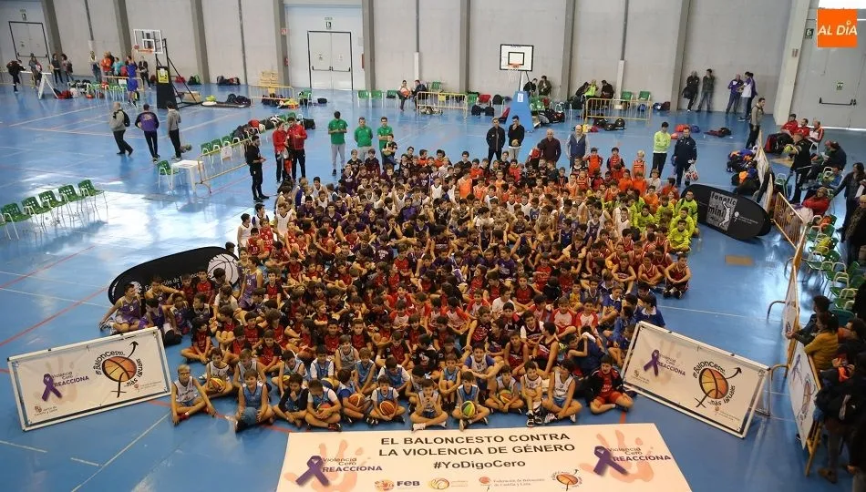 Foto de grupo de las participantes en la prueba masculina. Fotos: Alberto Martíin