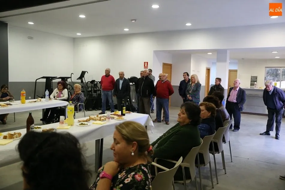 Foto 6 - Jos&eacute; Manuel Fern&aacute;ndez se despide de sus pacientes