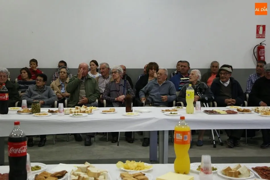 Foto 5 - Jos&eacute; Manuel Fern&aacute;ndez se despide de sus pacientes