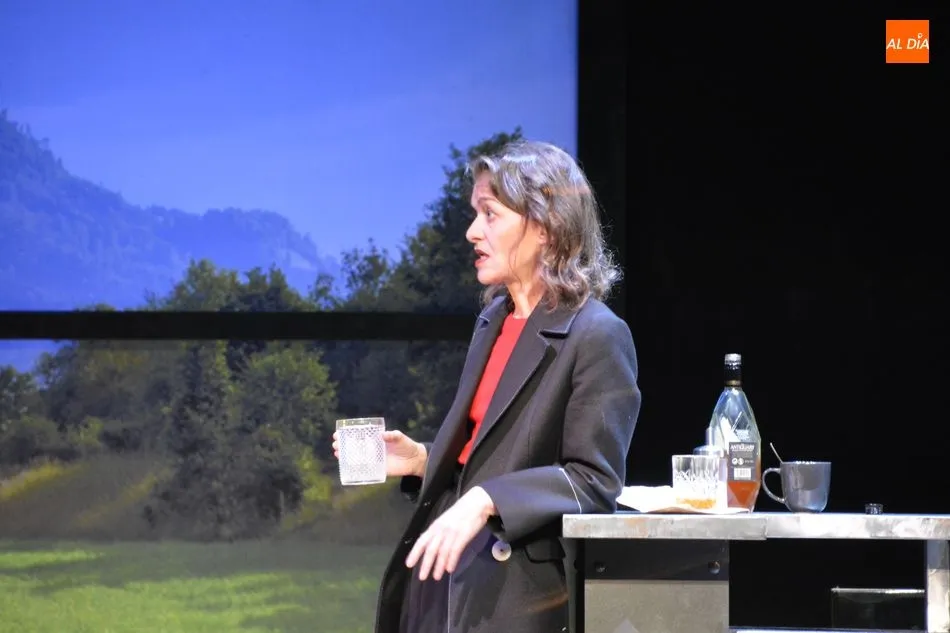 Foto 6 - Fele Mart&iacute;nez y M&oacute;nica&nbsp;Regueiro protagonizan en el Liceo &lsquo;Todas las mujeres&rsquo;  