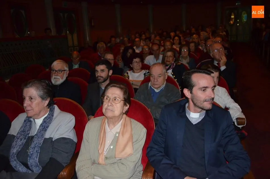 Foto 4 - Concluye la elaboraci&oacute;n del expediente del Corpus para optar a la declaraci&oacute;n de Fiesta de...