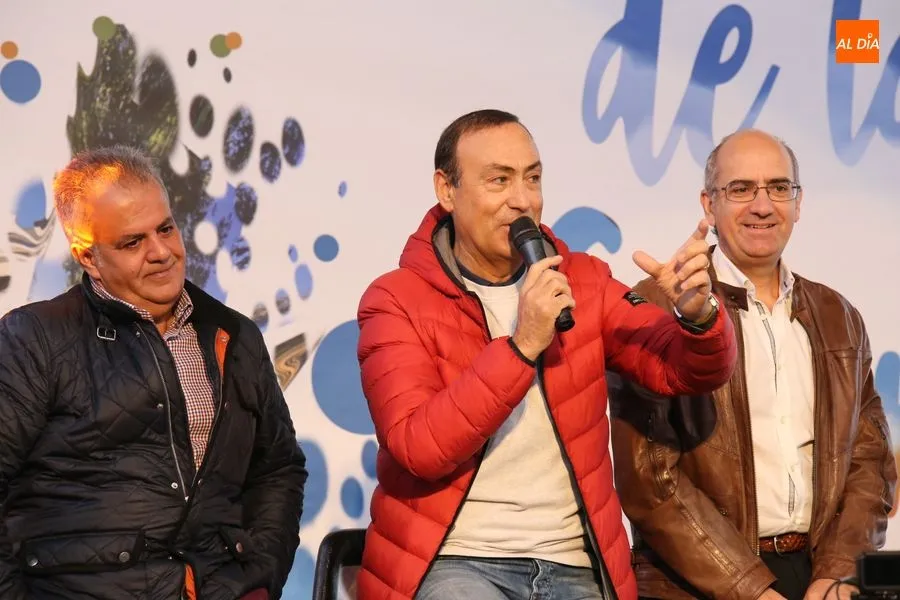 Foto 2 - Antonio &Aacute;lvarez Valero protagoniza la apertura de la III Feria de J&oacute;venes Despiertos&nbsp;  