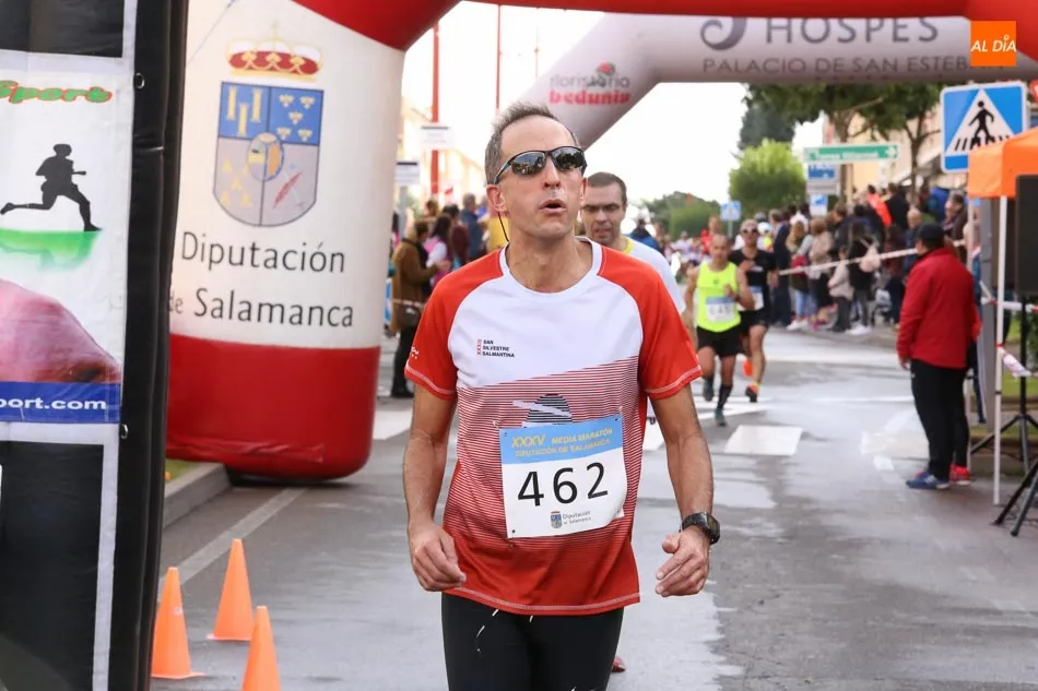 Foto 11 - Enrique Merch&aacute;n y Ver&oacute;nica S&aacute;nchez Romero repiten triunfo en la Media Marat&oacute;n de la Diputaci&oacute;n