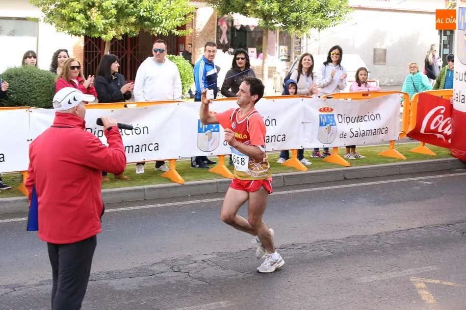 Foto 8 - Enrique Merch&aacute;n y Ver&oacute;nica S&aacute;nchez Romero repiten triunfo en la Media Marat&oacute;n de la Diputaci&oacute;n