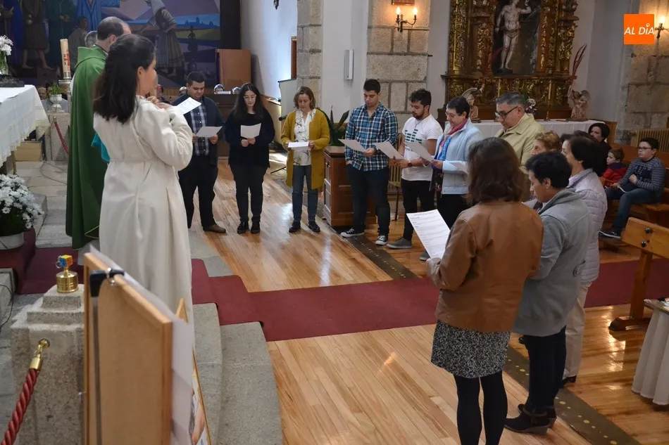 Foto 7 - La Parroquia de San Crist&oacute;bal env&iacute;a a sus catequistas a la par que conmemora el Domund  