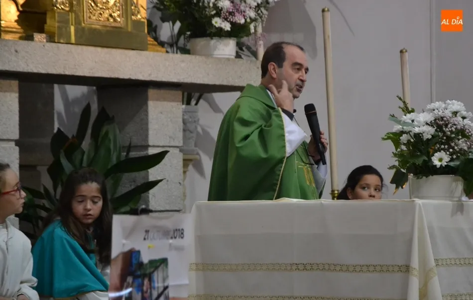 Foto 10 - La Parroquia de San Crist&oacute;bal env&iacute;a a sus catequistas a la par que conmemora el Domund  