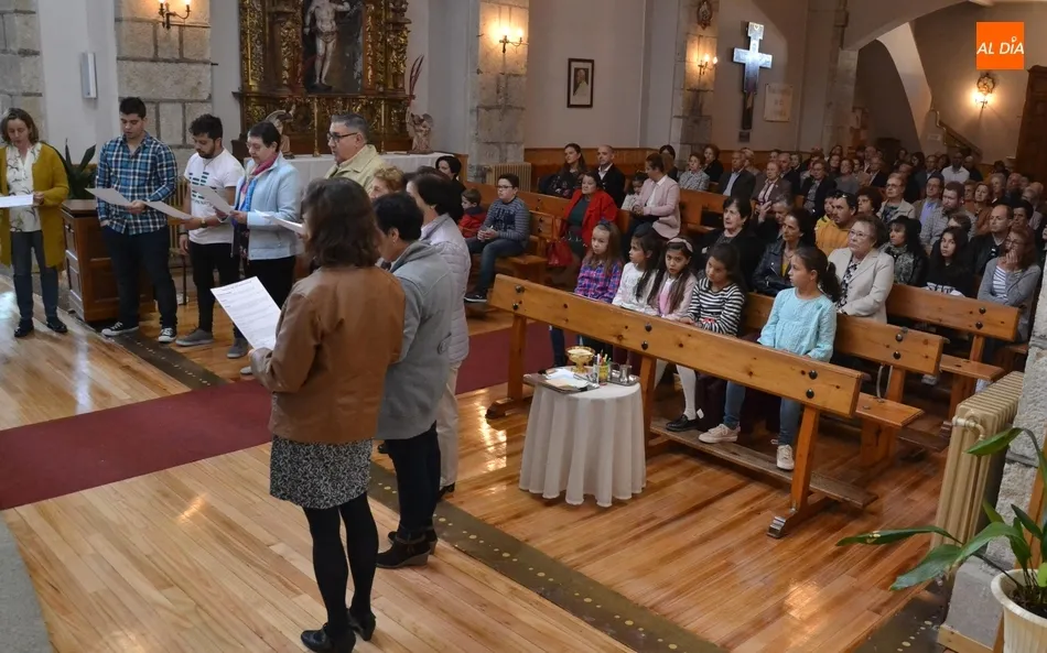Foto 6 - La Parroquia de San Crist&oacute;bal env&iacute;a a sus catequistas a la par que conmemora el Domund  