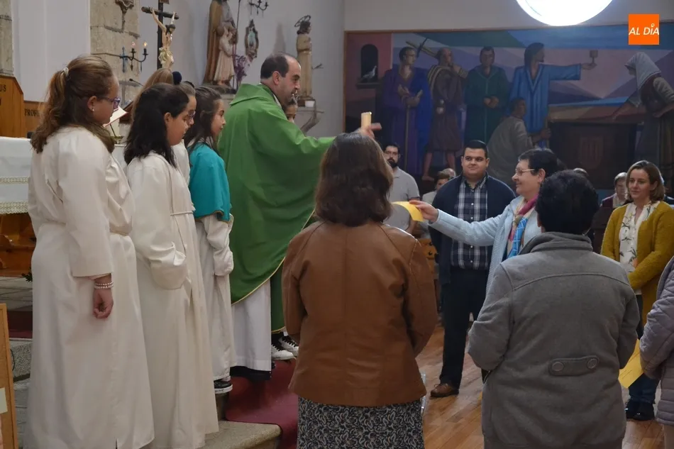 Foto 2 - La Parroquia de San Crist&oacute;bal env&iacute;a a sus catequistas a la par que conmemora el Domund  