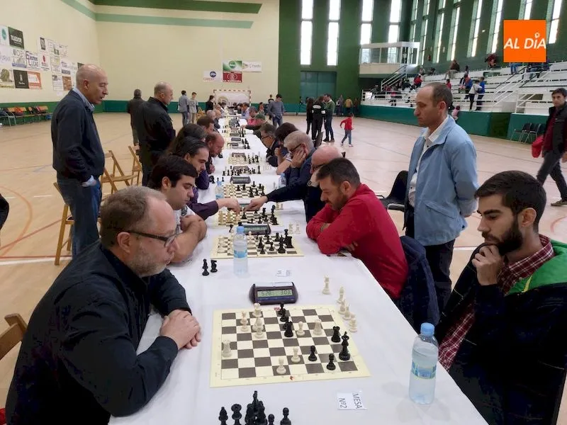 Foto 9 - Multitudinario torneo de ajedrez en Alba de Tormes