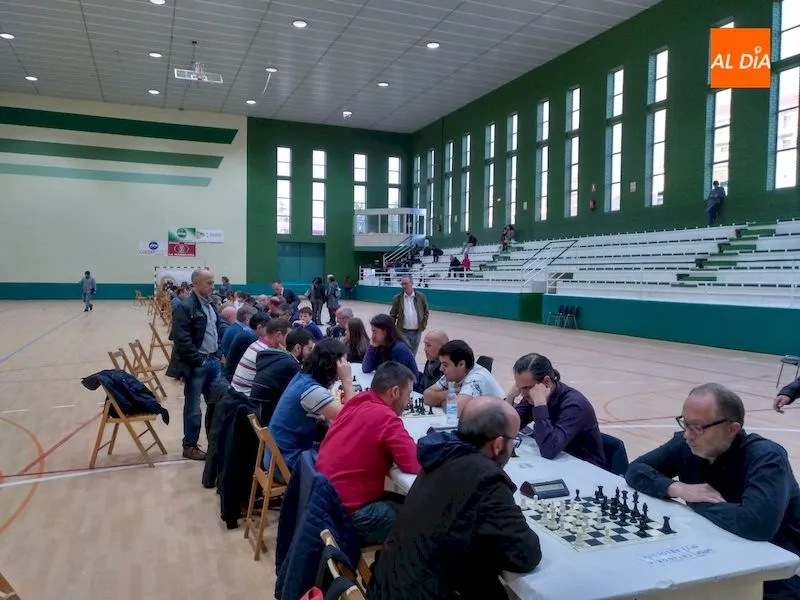 Foto 8 - Multitudinario torneo de ajedrez en Alba de Tormes