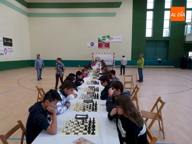 Foto 5 - Multitudinario torneo de ajedrez en Alba de Tormes
