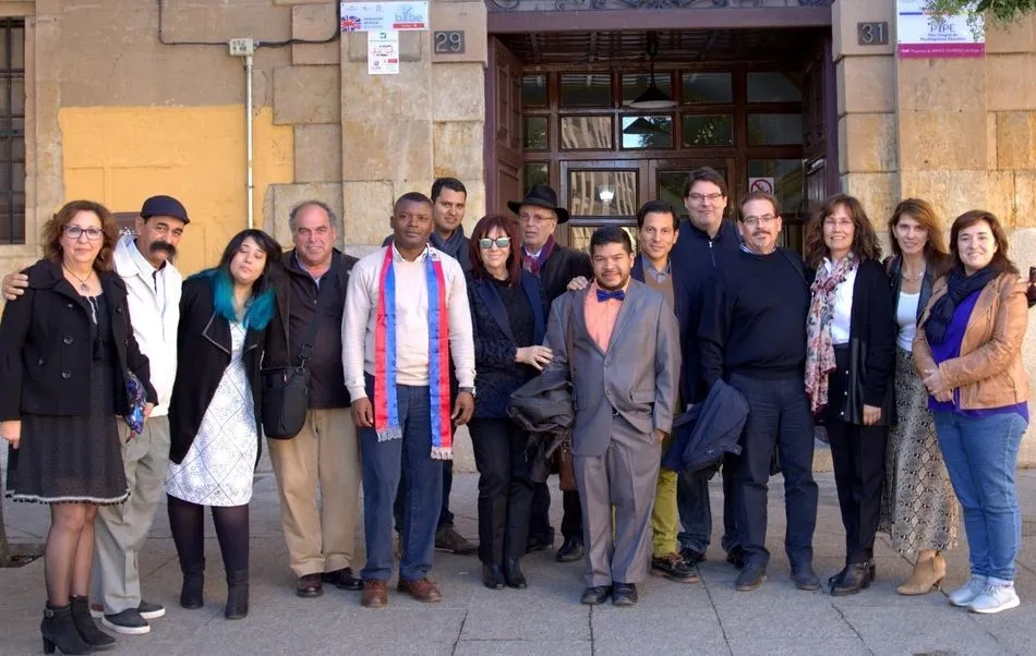 Foto 2 - Estudiantes de primero de Bachillerato se entusiasman con la poes&iacute;a  