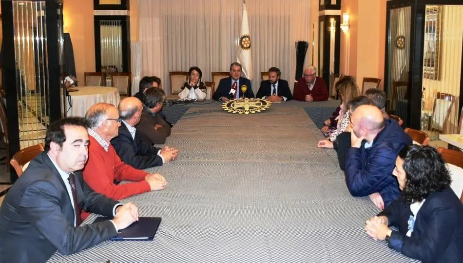 Acto de presentación de las ayudas escolares del Club Rotario de Béjar