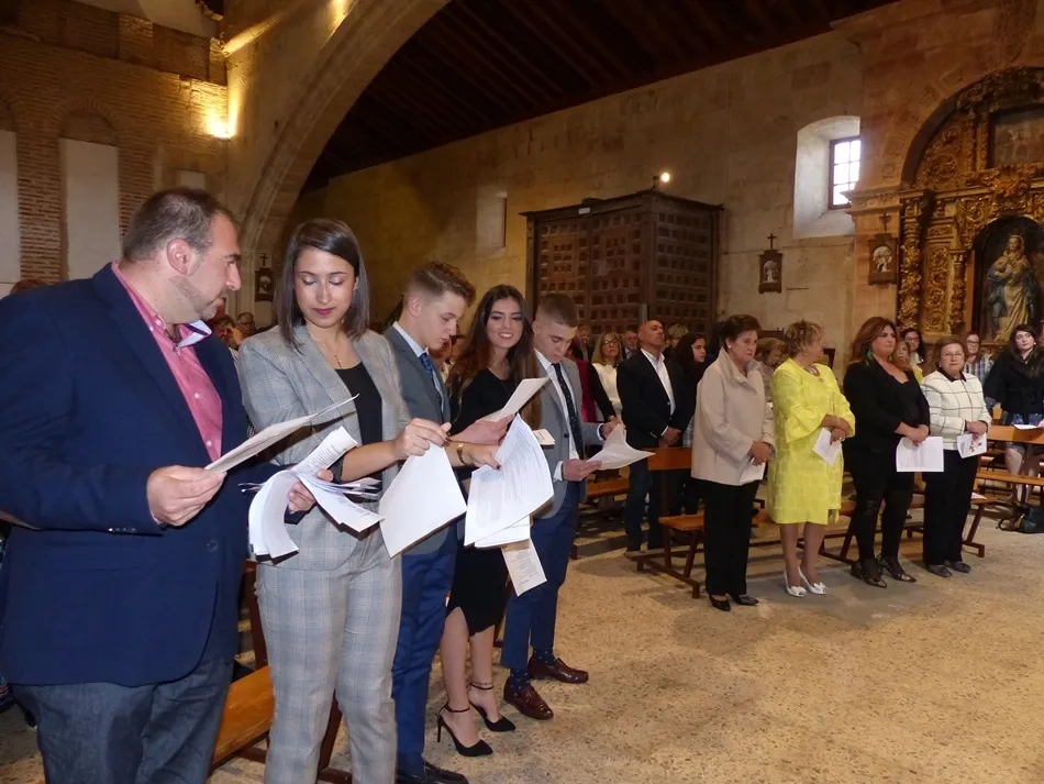 Foto 7 - La iglesia de Villoria acoge cinco confirmaciones