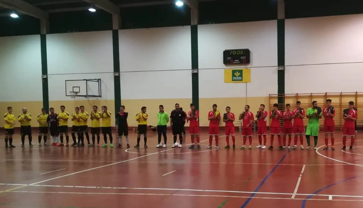 El III Senior sale victorioso de una pista de patinaje  