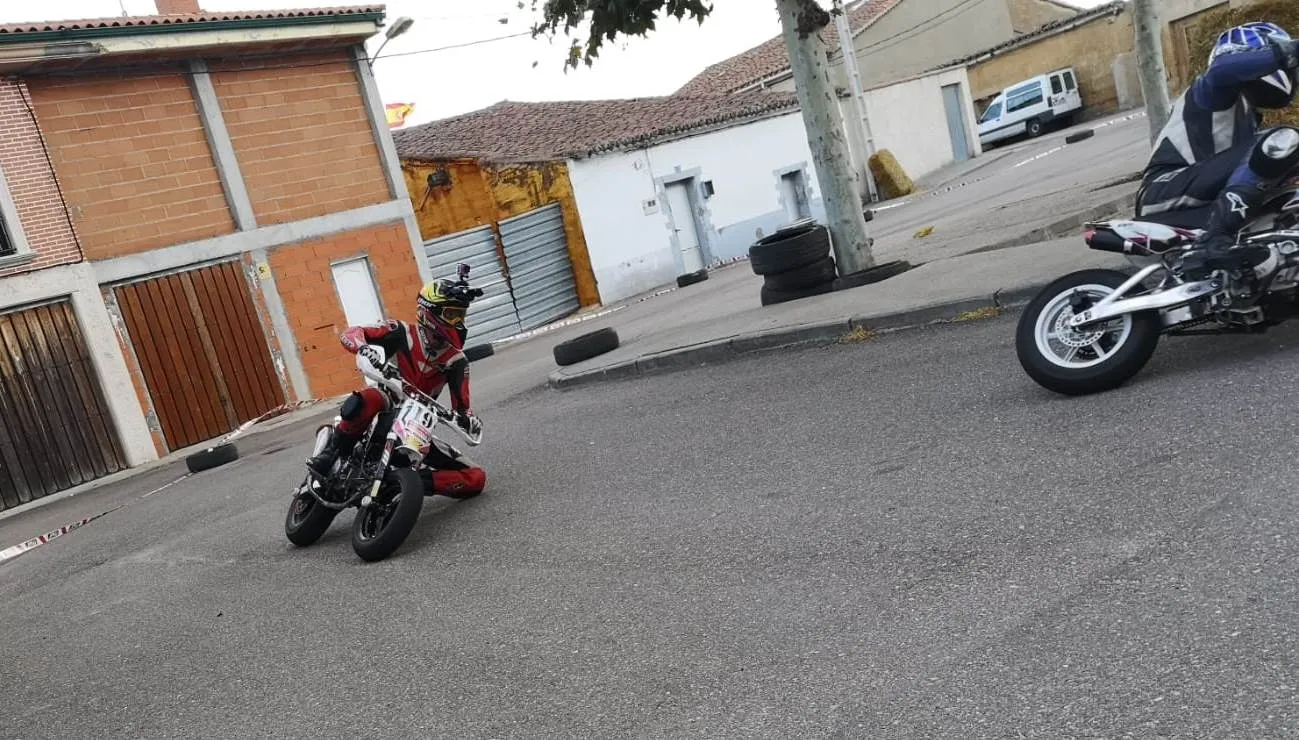 Foto 3 - El Club Mir&oacute;briga PitMotard logra 4 podios en Moraleja del Vino  