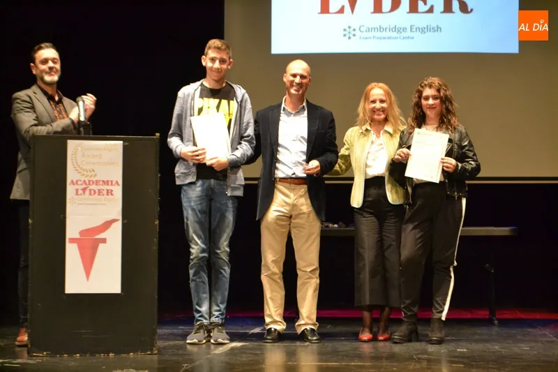 Foto 9 - La Award Ceremonies reconoce el potente nivel de ingl&eacute;s de los alumnos de la Academia L&iacute;der  