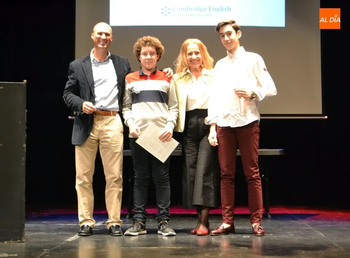 Foto 7 - La Award Ceremonies reconoce el potente nivel de ingl&eacute;s de los alumnos de la Academia L&iacute;der  