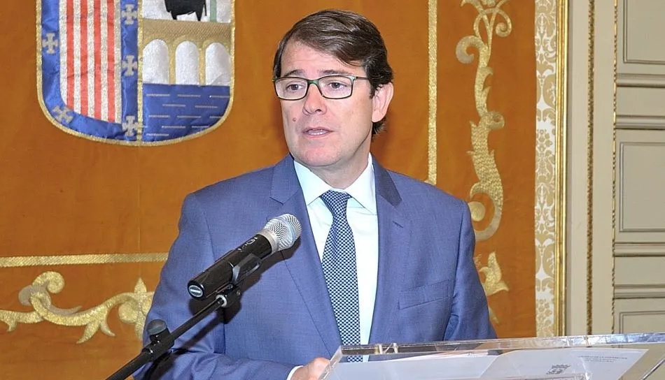 Alfonso Fernández Mañueco explica la posición del Ayuntamiento ante el acuerdo del Gobierno y la Generalitat