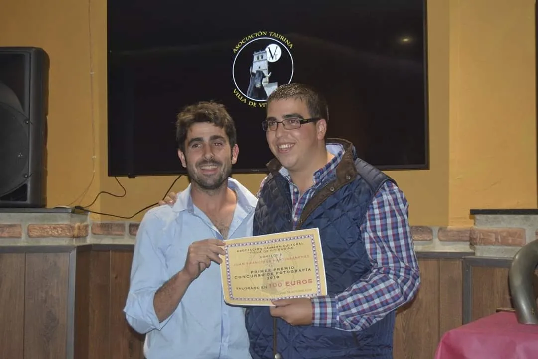 Foto 6 - La Asociaci&oacute;n Taurina-Cultural Villa de Vitigudino entrega sus premios del Corpus y Ferias 2018  