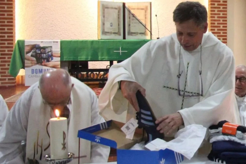 Foto 10 - El p&aacute;rroco de San Mateo y La Anunciaci&oacute;n, Nacho G&oacute;mez, celebra sus bodas de plata en el...