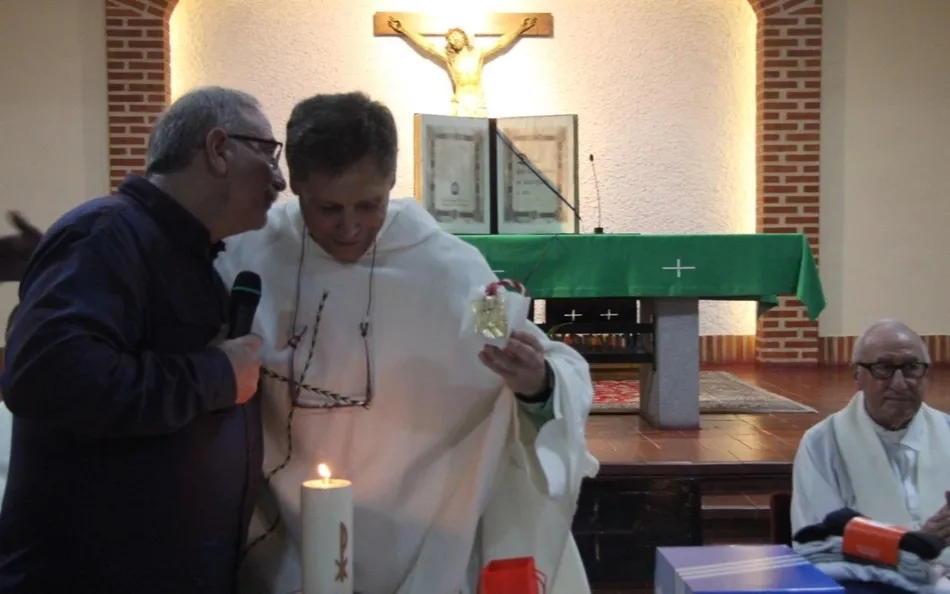 Foto 6 - El p&aacute;rroco de San Mateo y La Anunciaci&oacute;n, Nacho G&oacute;mez, celebra sus bodas de plata en el...