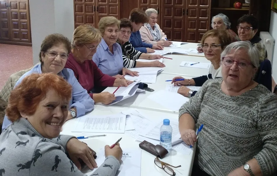 El Centro de Mayores pone en marcha dos nuevos talleres con la participación de 28 alumnos  