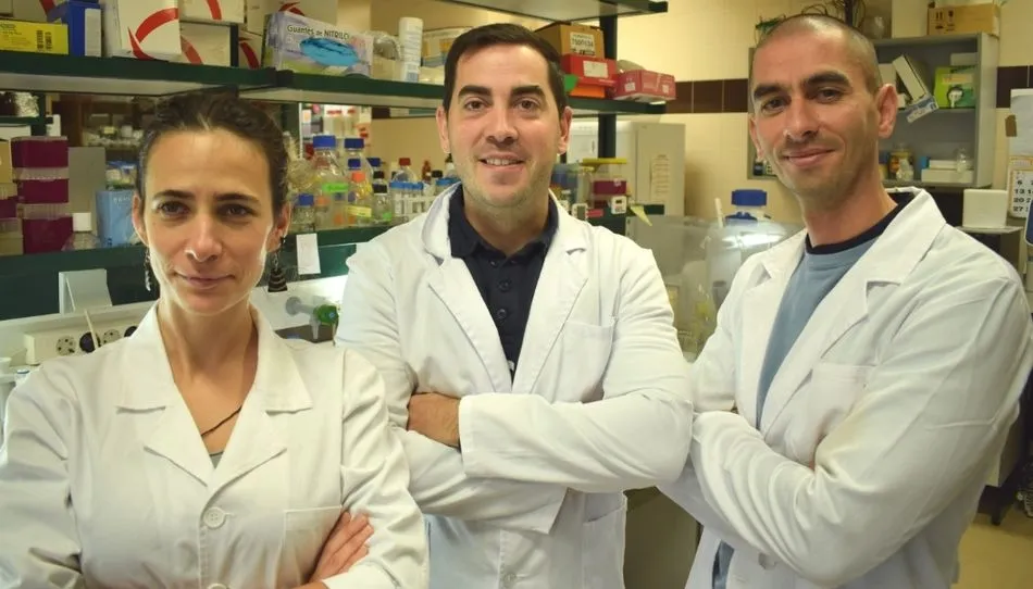 De izquierda a derecha, Paula García, José David Flores y Raúl Rivas. Foto: Raúl Rivas